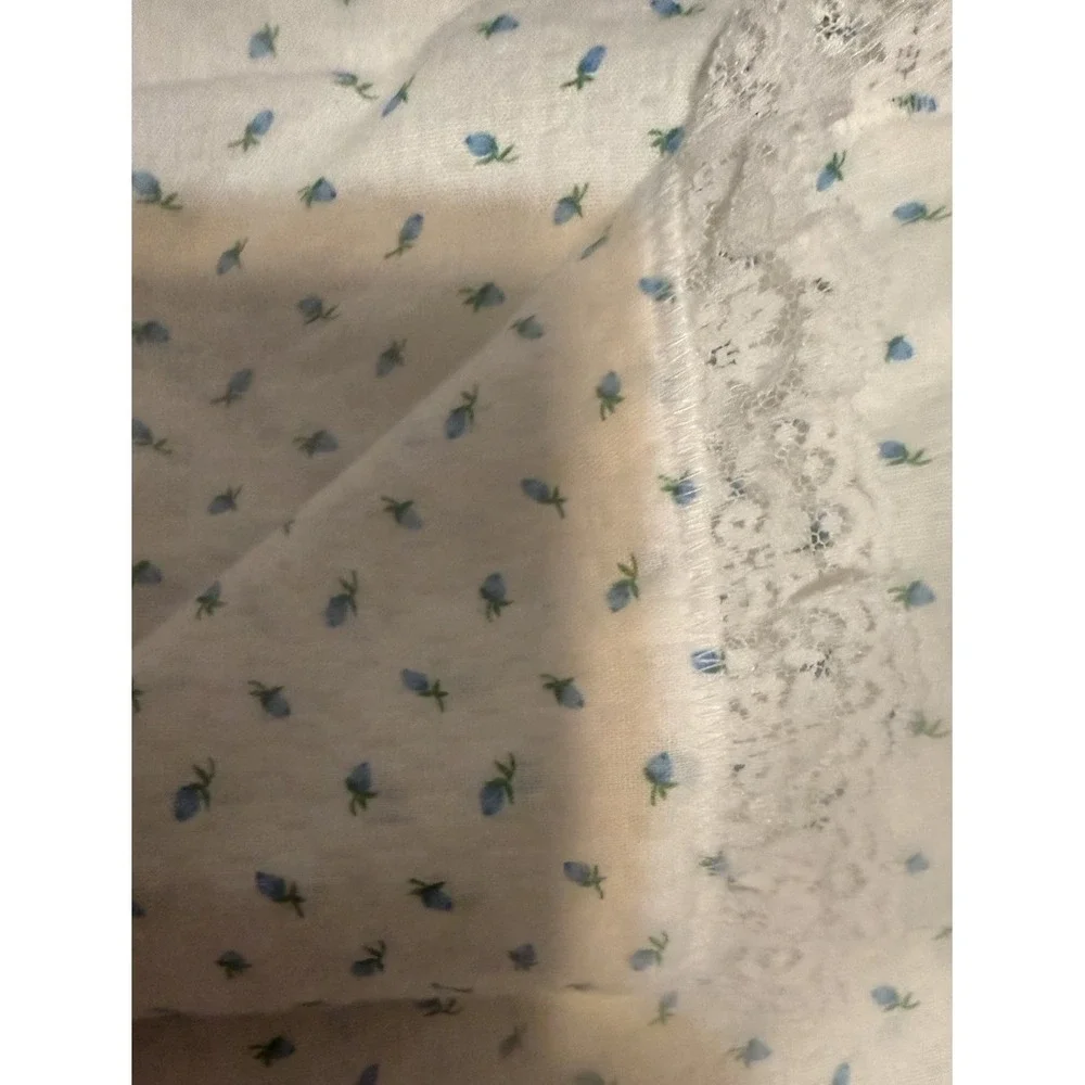 Vintage Baby Blanket Lace Trim Blue White Floral Like Weight